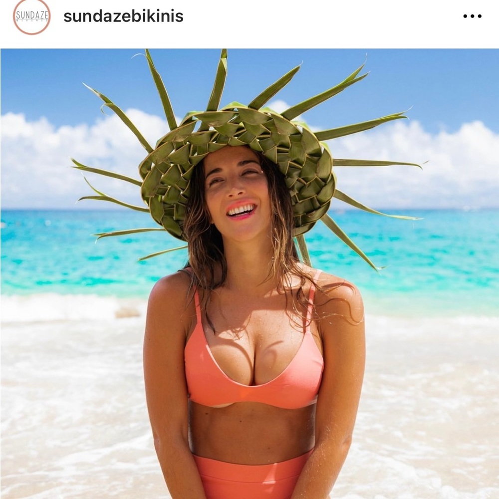 Sundaze Blush Bikini Top
